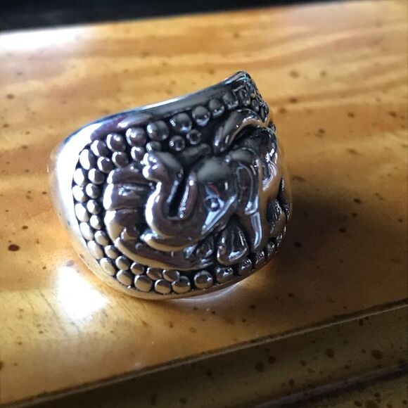 Sterling Silver Elephant Ring Size 6 - Picture 7 of 8